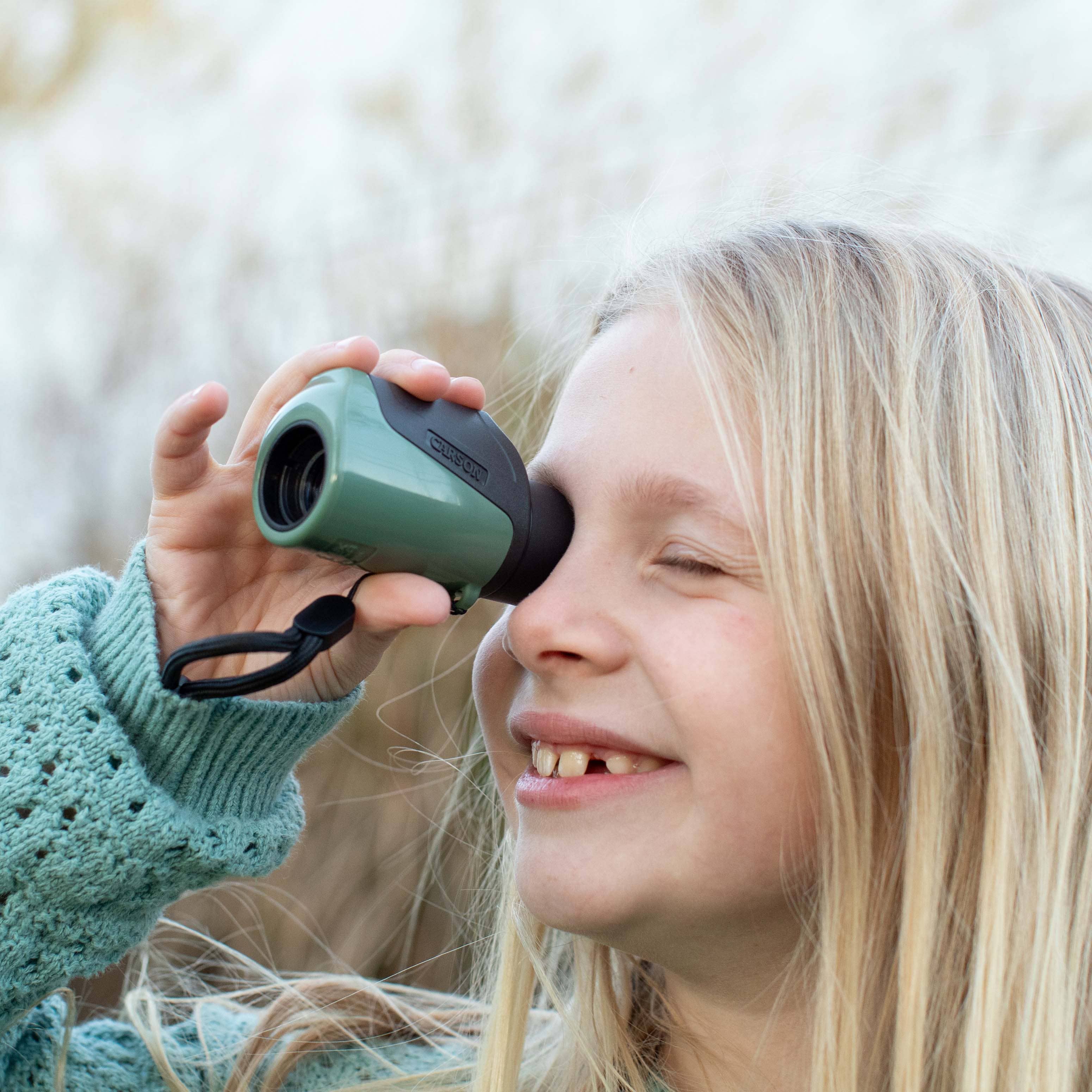 Easy-to-Use Pre-focused Monocular for Kids